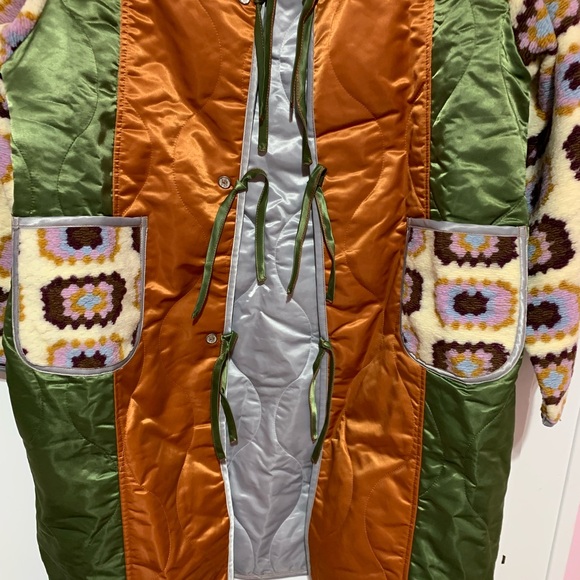 New with tags Pol jacket
Size medium/large - Picture 10 of 16